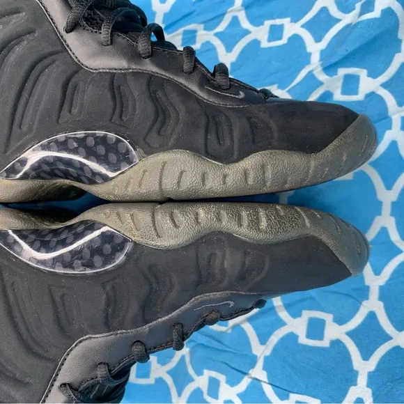 Nike youth size 5y little Posite one GS triple black foamposite kids sneakers og