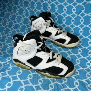 Nike Youth size 7y Air Jordan 6 retro Oreo white black GS kids sneakers og shoes