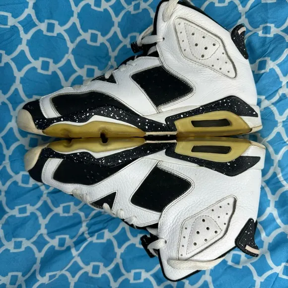 Nike Youth size 7y Air Jordan 6 retro Oreo white black GS kids sneakers og shoes