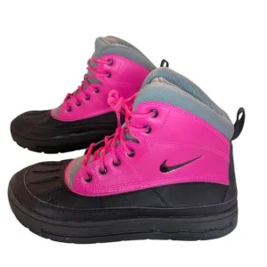 Nike Youth Woodside ACG High Duck Boots 524876-600 Black &amp; Pink Size 7Y