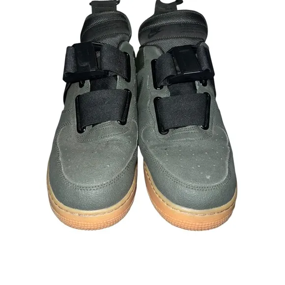 NikeAir Force 1 Utility Sneakers Olive &amp; Gum Size 12