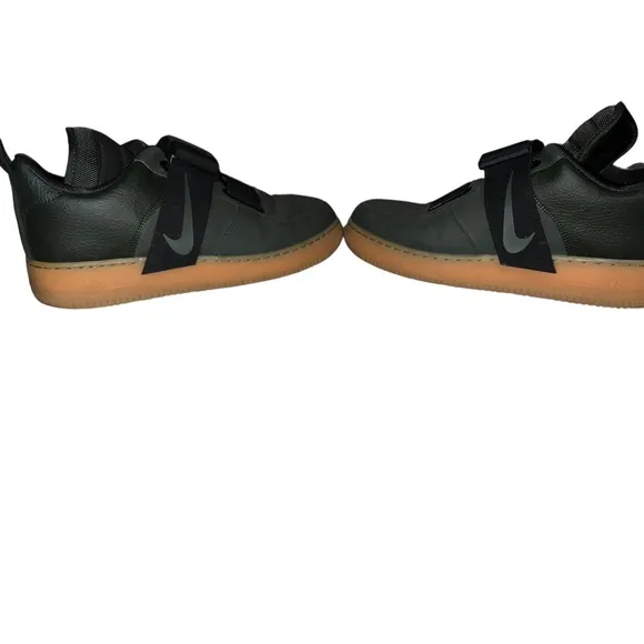 NikeAir Force 1 Utility Sneakers Olive &amp; Gum Size 12