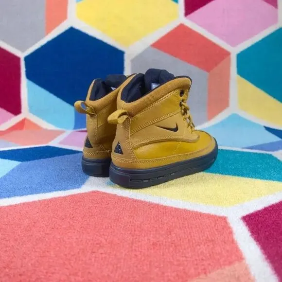 Nike Woodside 2 High Toddler Boots Size 13 C