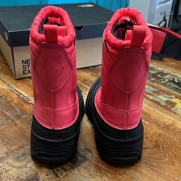 North Face Alpenglow Youth Snow Boots-NIB