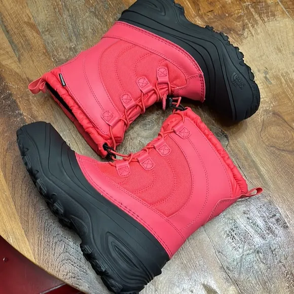 North Face Alpenglow Youth Snow Boots-NIB