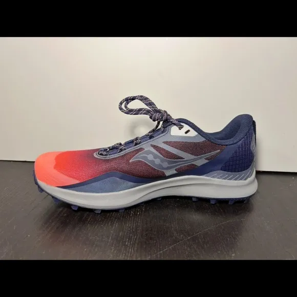 NWOB Saucony Peregrine 12 Trail Running Shoes Sneakers Night Lite Woman’s 10