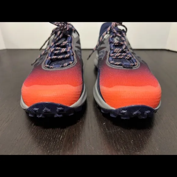 NWOB Saucony Peregrine 12 Trail Running Shoes Sneakers Night Lite Woman’s 10