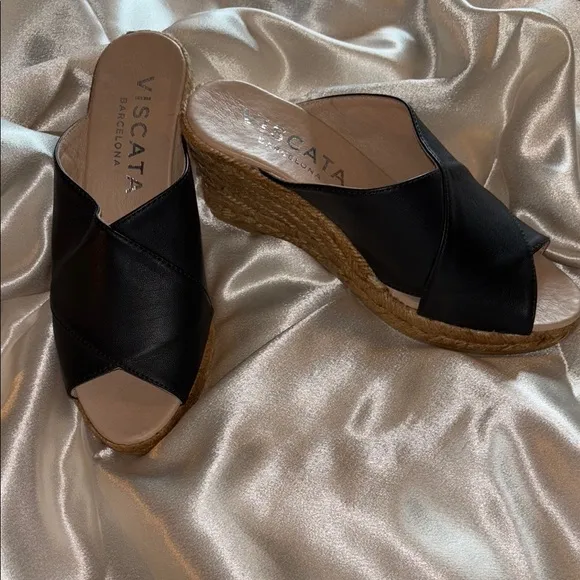 NWOB Viscata Barcelona Espadrille Wedges with Black strap