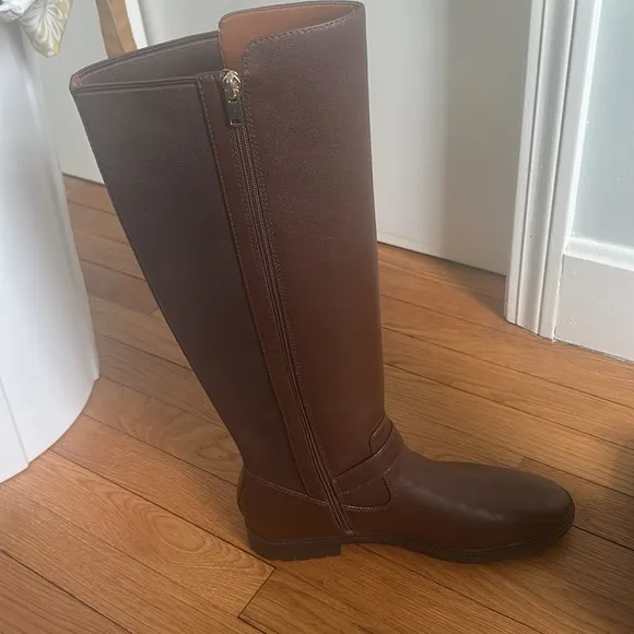 NWOT Coach Brown Leather Boots