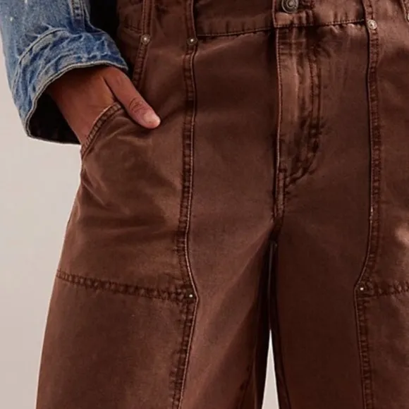 NWOT Free People Bayside Carpenter Shorts - SZ . 0 - Brown