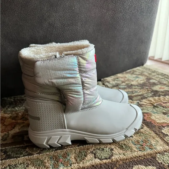 NWOT Hunter Interpid Snow Boot