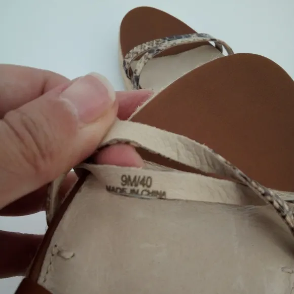 NWOT Louise et Cie Renz Platform Espidrills Wedge Sandals Snake Print Leather 9M