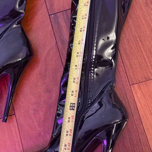 NWOT Pleaser Black Thigh-High Patent Leather Domina-3000 Thigh High Heel Boots
