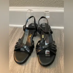 NWOT SAS Strippy Tripad Comfort Women’s Sandals Size 10 W Black Ankle Strap Lthr