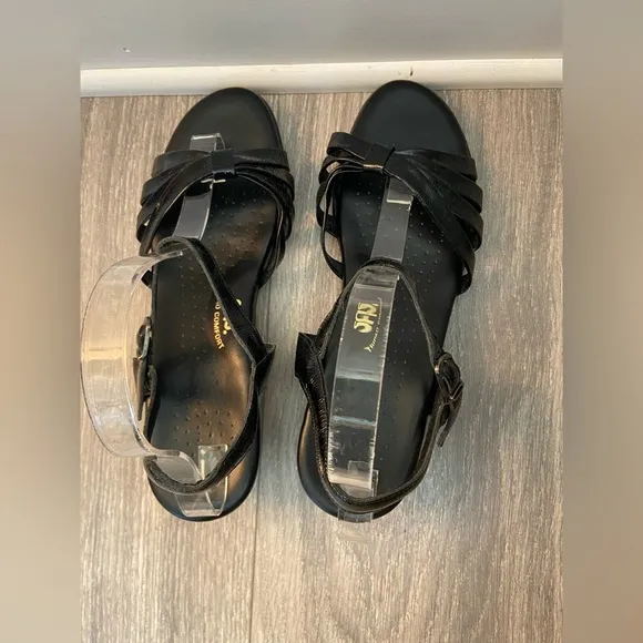 NWOT SAS Strippy Tripad Comfort Women’s Sandals Size 10 W Black Ankle Strap Lthr