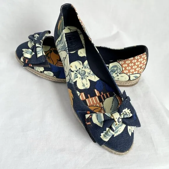 NWOT Tory Burch Tasmin Espadrilles Bow Flats Size 7 Navy Blue Floral Canvas
