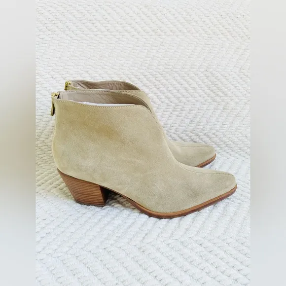 NWOT Vince tank premium leather toe wrap sandals, sz 8/38 US. Orig $295 