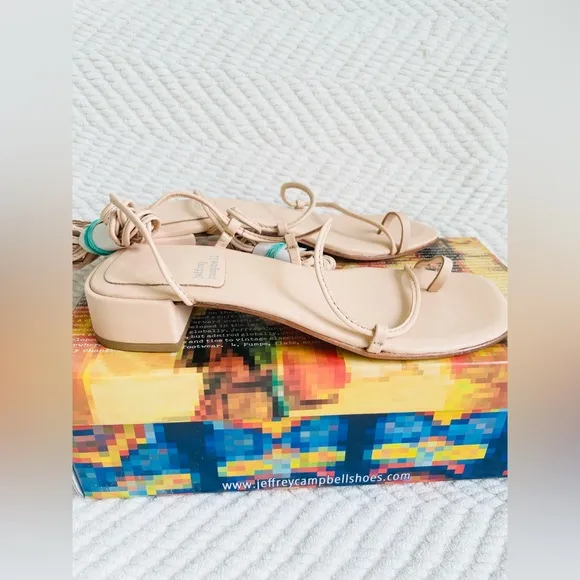 NWOT Vince tank premium leather toe wrap sandals, sz 8/38 US. Orig $295 
