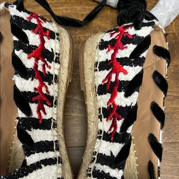 NWT, Aquazzura Espadrilles
