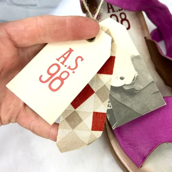 NWT🤩 |•A.S.98•| Fuchsia Wrap Ankle Platform Wedge Sandals Size 36