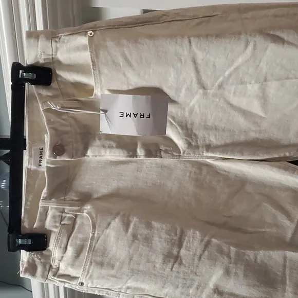 NWT FRAME LE SUPER HIGH STRAIGHT JEANS 👖