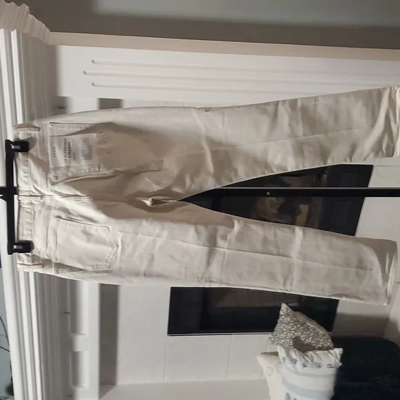 NWT FRAME LE SUPER HIGH STRAIGHT JEANS 👖