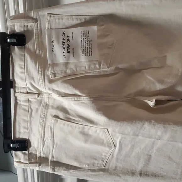 NWT FRAME LE SUPER HIGH STRAIGHT JEANS 👖