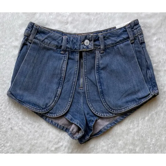 NWT Free People High Rise Micro Fit Prince Street Denim Short in Denim Brews