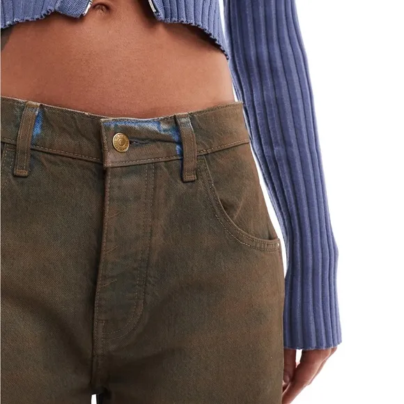 NWT Free People We The Free good luck coated barrel leg jeans in brown. Size 25