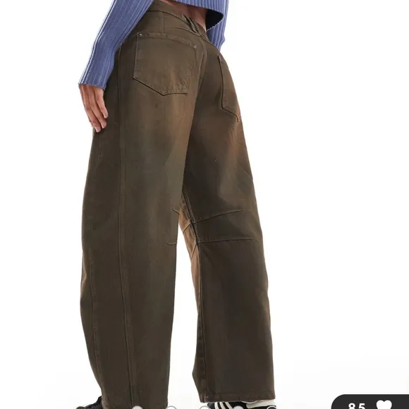 NWT Free People We The Free good luck coated barrel leg jeans in brown. Size 25