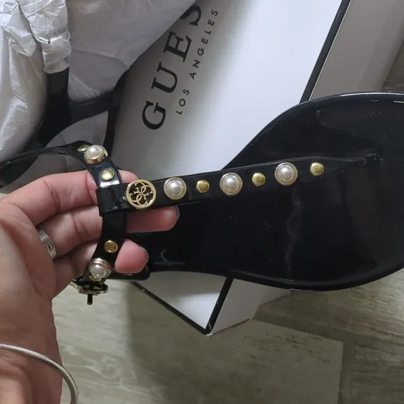NWT Guess Janaye Jelly T-Strap Sandals with Studs and Pearls