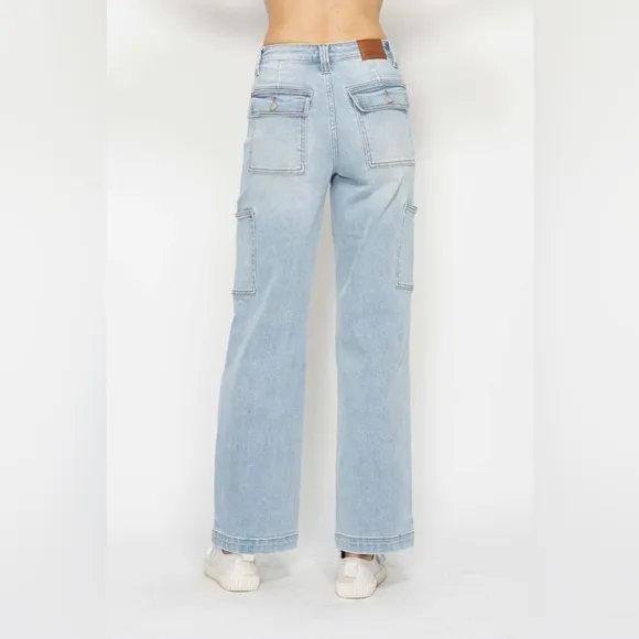NWT Judy Blue PLUS   REG Size 90s Style High Waisted Straight Leg Cargo Jeans