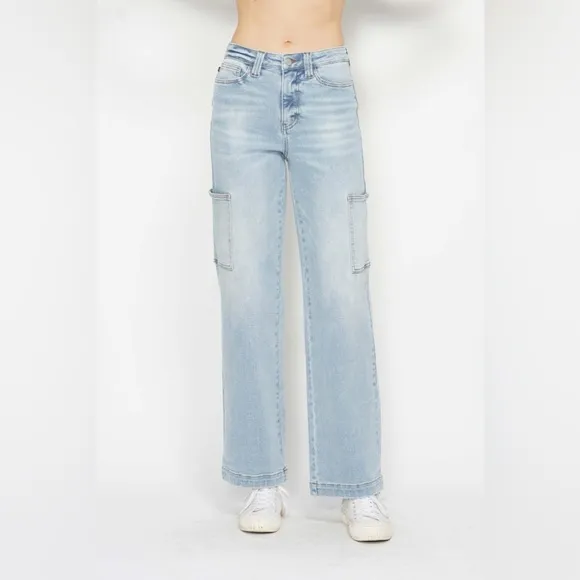 NWT Judy Blue PLUS   REG Size 90s Style High Waisted Straight Leg Cargo Jeans