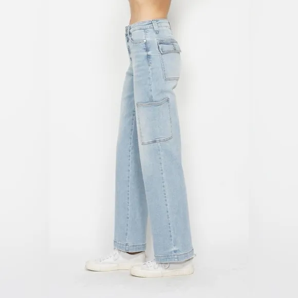 NWT Judy Blue PLUS   REG Size 90s Style High Waisted Straight Leg Cargo Jeans
