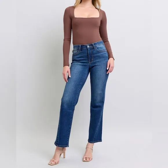 NWT Judy Blue PLUS   REG Size Medium Wash Sideways Seam Straight Leg Jeans