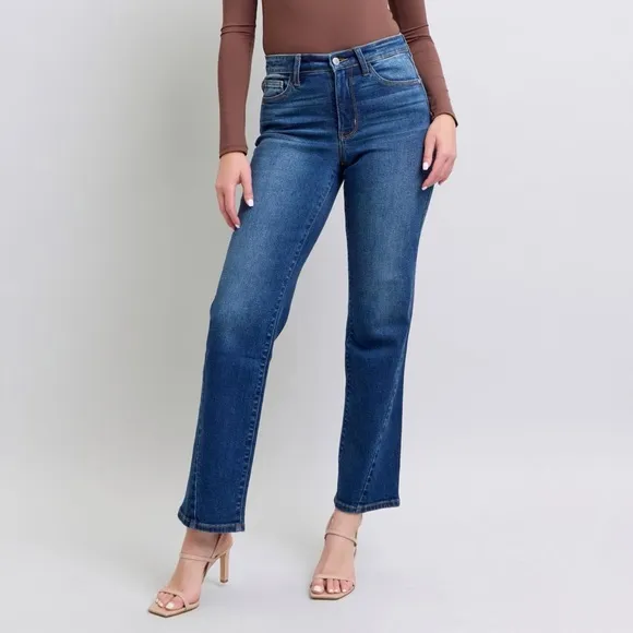 NWT Judy Blue PLUS   REG Size Medium Wash Sideways Seam Straight Leg Jeans