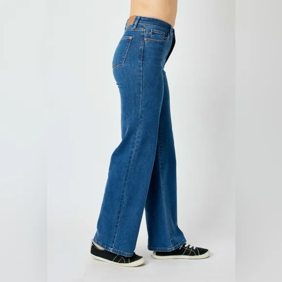 NWT Judy Blue PLUS   REG Size Retro 90s High Rise Straight Leg Dad Jeans