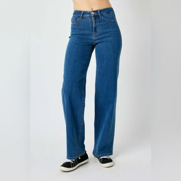 NWT Judy Blue PLUS   REG Size Retro 90s High Rise Straight Leg Dad Jeans