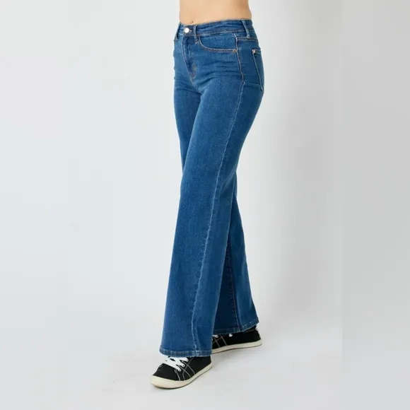 NWT Judy Blue PLUS   REG Size Retro 90s High Rise Straight Leg Dad Jeans