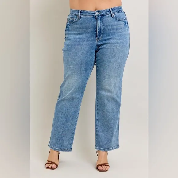 NWT Judy Blue PLUS   REG Size Tummy Control Vintage Wash Straight Leg Jeans