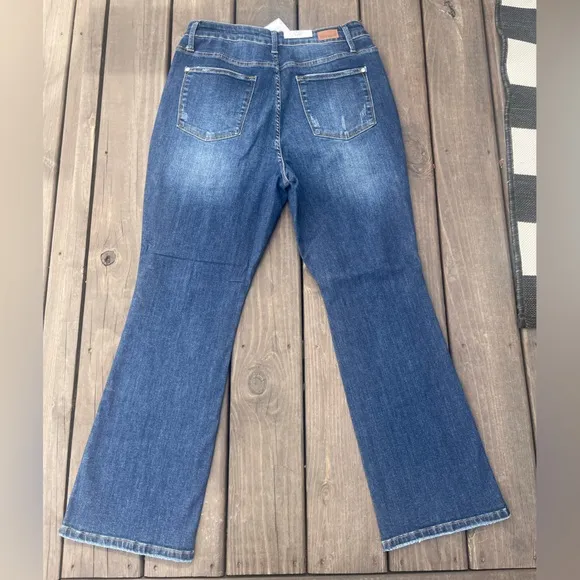 NWT Judy Blue Slim Bootcut Jeans