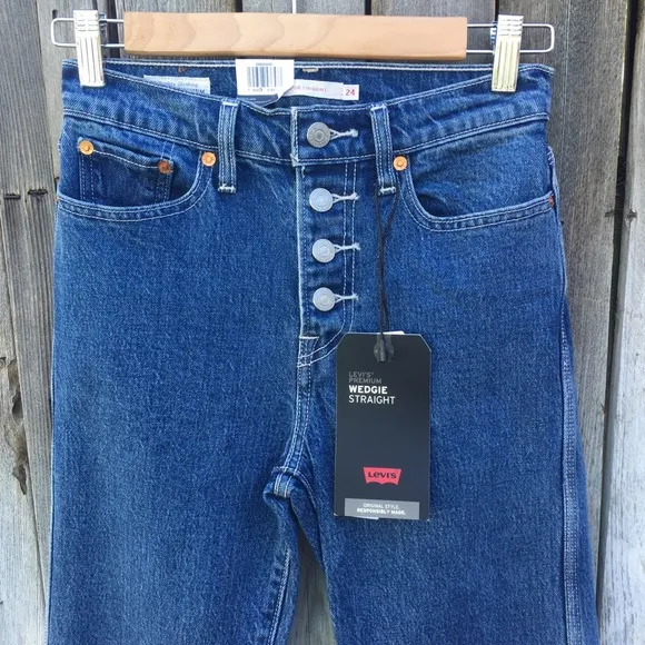 NWT Levi’s Wedgie Fit Straight Utility Jean Blue 24