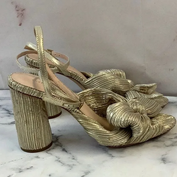NWT Loeffler Randal Gold Metallic Knotted Bow Sandals Size 6