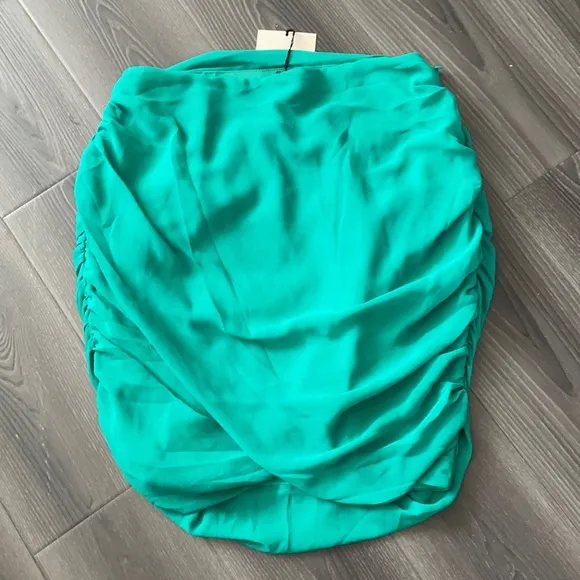 NWT Lynna Draped Mini Skirt in Greensuperdown