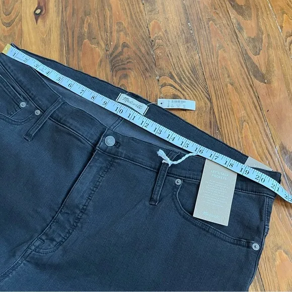 NWT Madewell Cali Demi-Boot Jeans in Berkeley Black Chewed-Hem Edition in 36