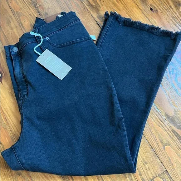 NWT Madewell Cali Demi-Boot Jeans in Berkeley Black Chewed-Hem Edition in 36