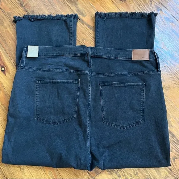 NWT Madewell Cali Demi-Boot Jeans in Berkeley Black Chewed-Hem Edition in 36