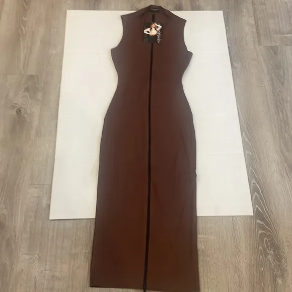 NWT NAkED WARDROBE SNATCHED ON THE LOWDRESS Size S