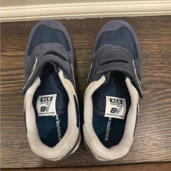 NWT New Balance Kids 574 Sneakers Navy Blue White Sz 2