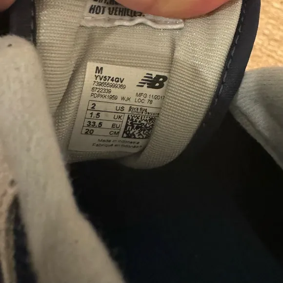 NWT New Balance Kids 574 Sneakers Navy Blue White Sz 2